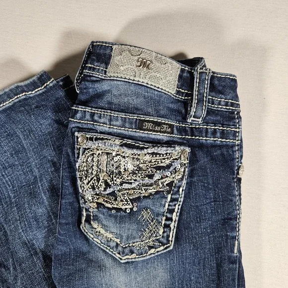 Miss Me Jeans Womens Size 14 Boot Cut  Embroidered Pocket Medium Wash - Picture 4 of 9